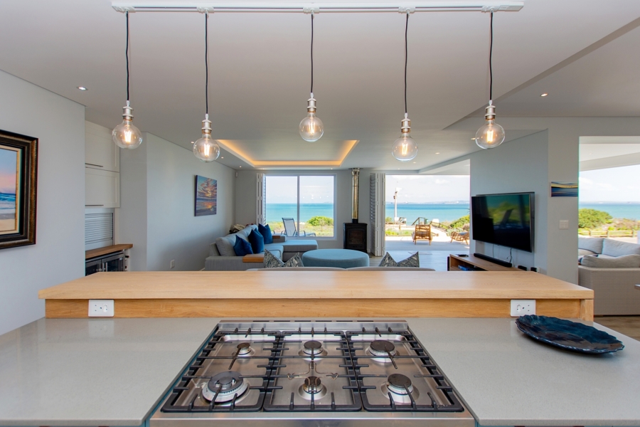 5 Bedroom Property for Sale in Calypso Beach Western Cape